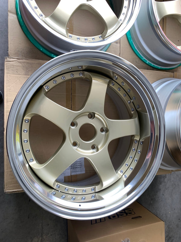 Porsche 911 991 Spec SSR SP1 20x9 +41 / 20x12 +37 5x130 Gold Face Polished lip (Special Order)