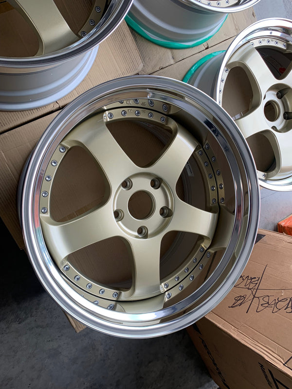 Porsche 911 991 Spec SSR SP1 20x9 +41 / 20x12 +37 5x130 Gold Face Polished lip (Special Order)